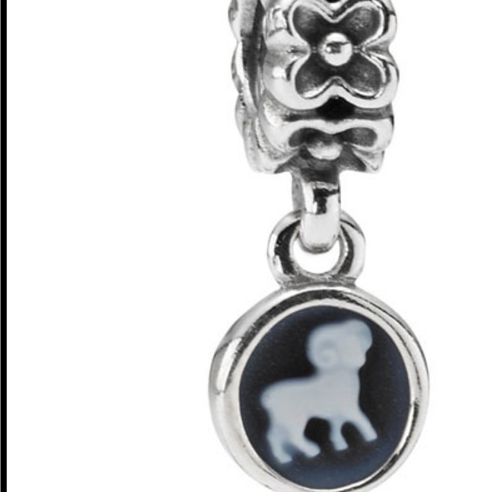 Pandora Aries Cameo Charm
Retired Sterling Silver Aries Cameo Dangle